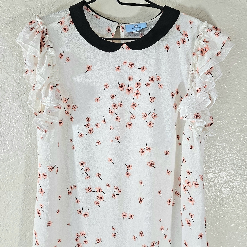 CeCe White Floral Ruffle Sleeve Blouse with Black Peter Pan Collar